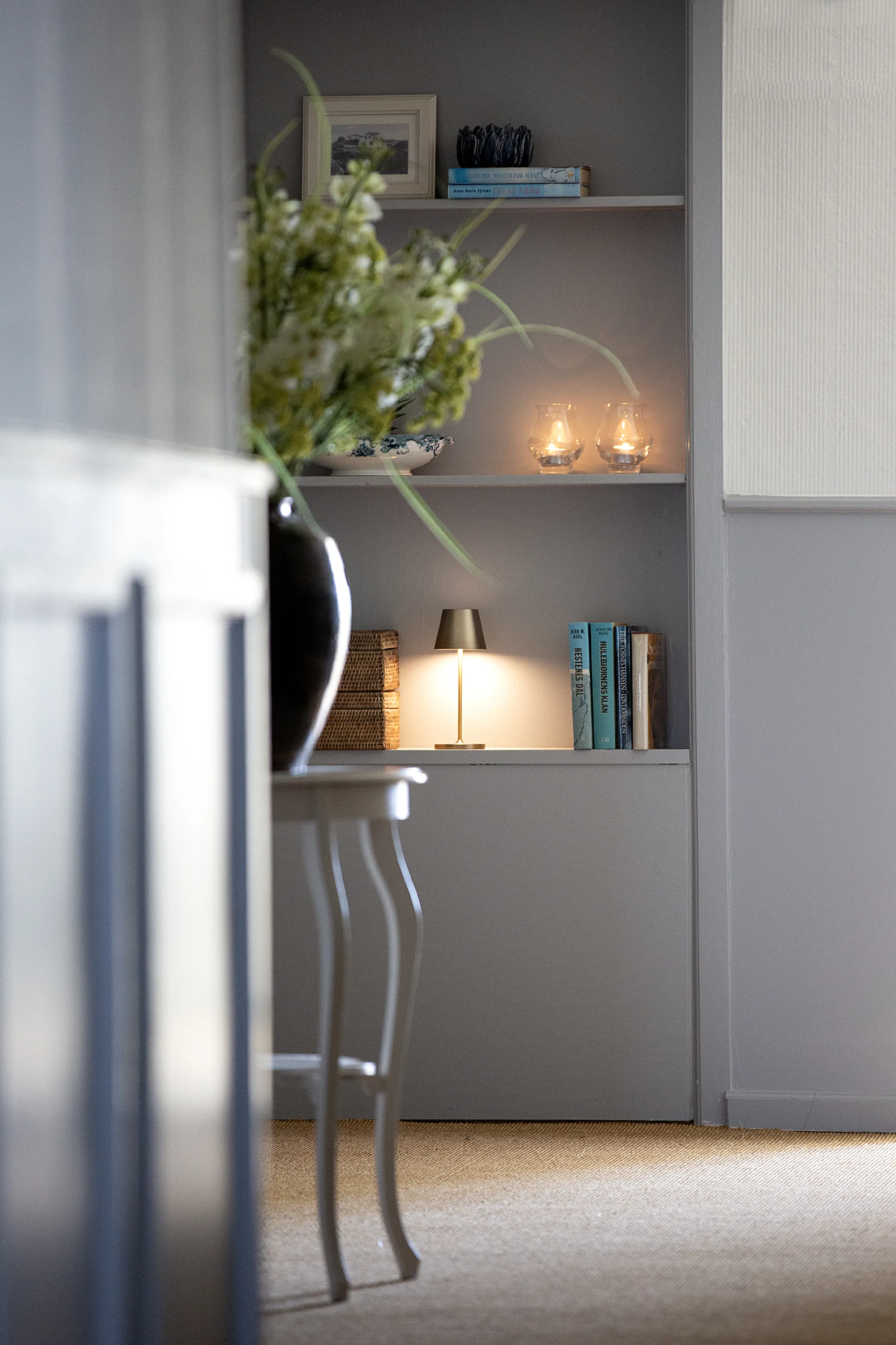 Klithjem_Badehotel_gang_reol.webp