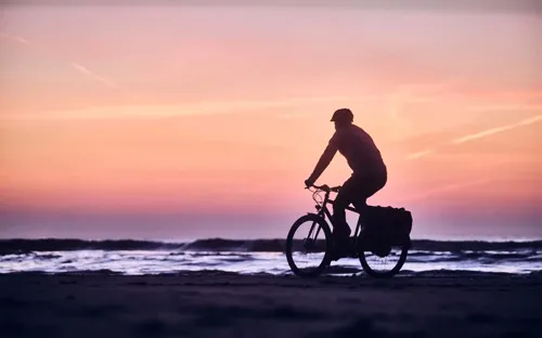 klithjem_badehotel_mountainbike_solnedgang.webp
